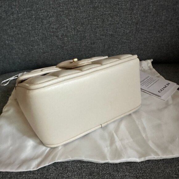 NWT! Coach Willis Top Handle 18 With Quilting Nappa Leather In Chalk C3844 - Picture 7 of 12